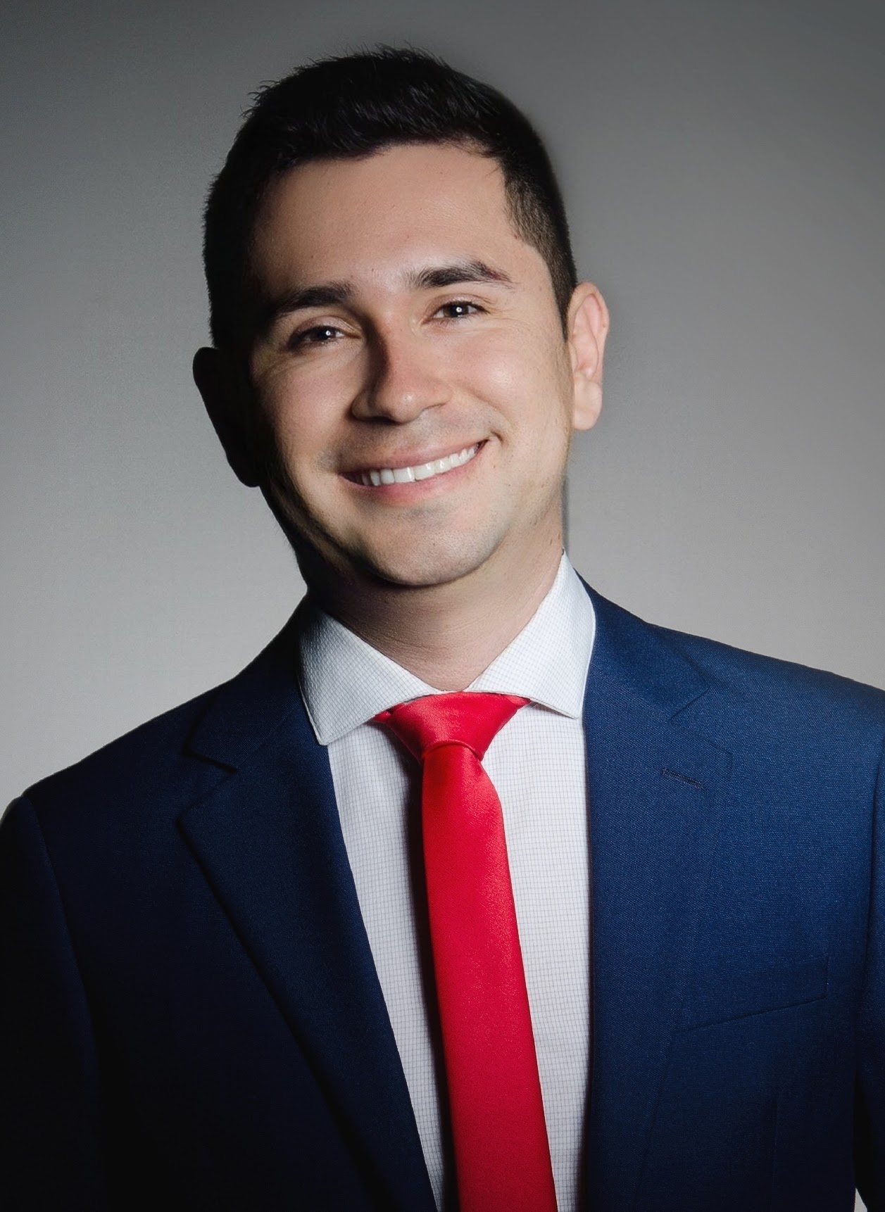 Portrait of Business Mentor and Leadership Coach Carlos Molano